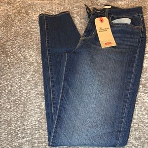 721 High Rise Skinny Jeans